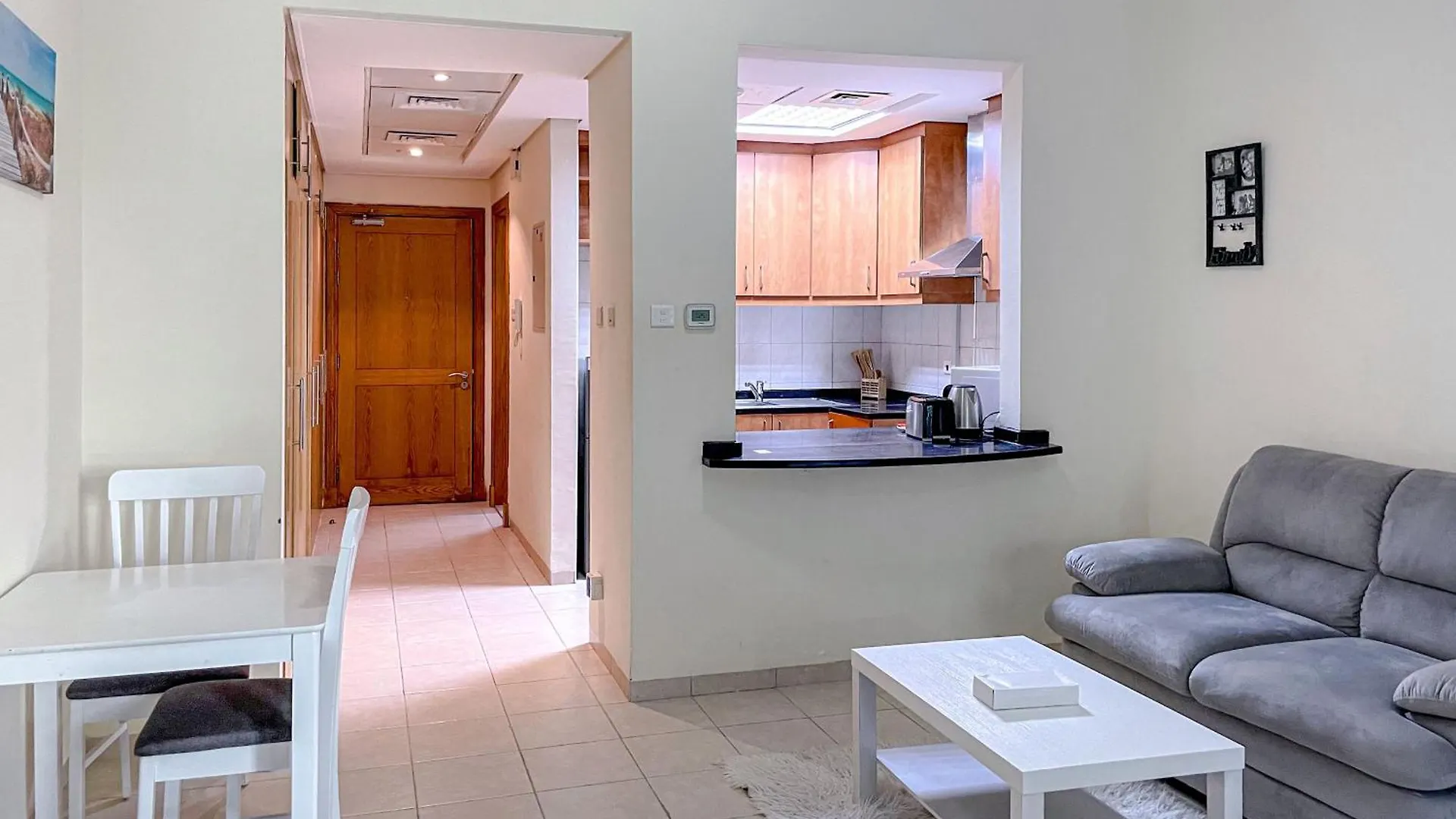 Convenient Studio Near Metro Dubaï Émirats arabes unis